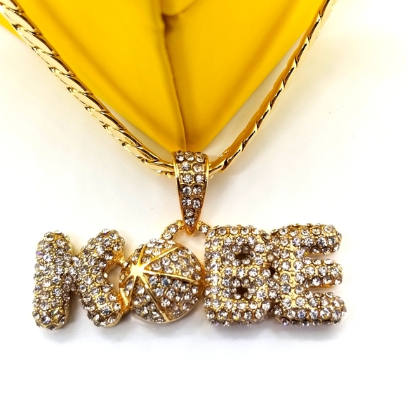 Mans Necklace - Picture 1 of 3